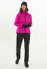 A woman wearing a pink jacket and black pants, standing against a white background. Produktbild-Vorschau