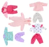 Conjunto de ropa para muñecas Edco - 8 piezas - Ropa para Vista previa de la imagen del producto 5