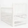 Łóżeczko New Baby LILLY ze zdejmowaną ścianką boczną białe Podgląd zdjęcia produktu 3