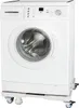 A white washing machine is shown on a white adjustable roller base with wheels. Voir les images du produit