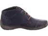 A side view of a blue leather bootie. Voir les images du produit