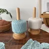 Holz-Wollhalter mit drehbarem Zylinder – Fadenabwickler für Produktbild-Vorschau 4