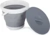 A collapsible gray and white bucket with its lid off to the side. Anteprima dell’immagine prodotto