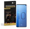 A product box for a screen protector is shown next to a smartphone with a screen protector applied. Produktbild-Vorschau