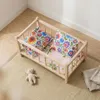 Un letto per bambole in legno di colore naturale con Anteprima dell’immagine prodotto 7