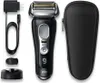 A collection of Braun Series 9 Pro electric shaver accessories laid out on a white background. Anteprima dell’immagine prodotto
