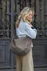 reisenthel sac à épaule Mini Maxi Moonbag Dark Taupe Voir les images du produit 9