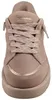 Das Bild zeigt einen Freizeitschuh in der Farbe Beige der Schuh hat eine weiße Sohle und graue Schnürsenkel Zu sehen ist der Schuh von der linken Seite Produktbild-Vorschau