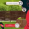 A woven willow garden border fence is shown in a garden setting with grass and bushes. Overlay text and icons highlight product features. Anteprima dell’immagine prodotto