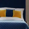 VELVI Marineblauer Samt-Kissenbezug - Velvet Elegance Produktbild-Vorschau 3
