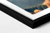 Berglandschaft– Wandbild mit Rahmen – Gerahmtes Bild  – Produktbild-Vorschau 3