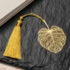 Lesezeichen Monstera Leaf Metall Gold Quaste + Dekorative Produktbild-Vorschau 4