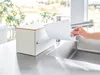 Yamazaki Küchenrollenhalter modern aus Metall stehend mit Produktbild-Vorschau 7