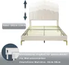 Gepolstertes Doppelbett in Samt – 140 x 200 cm – Produktbild-Vorschau 5