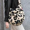 reisenthel moonbag Umhängetasche Teddy Leo Cream GO6071 Produktbild-Vorschau 10