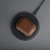 Uniq Etui Terra Airpods Cuir véritable Czerwony/Rouge Voir les images du produit 3