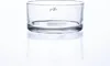 A clear studio shot of a glass bowl with its reflection. Voir les images du produit