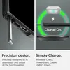 A split image showing a phone case detail on the left and a wireless charging demonstration on the right. Anteprima dell’immagine prodotto