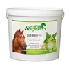 A white bucket of horse feed with a label featuring a horse, hops, and product information. Anteprima dell’immagine prodotto