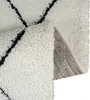 Close-up view of a rug, showing its texture and pattern. Produktbild-Vorschau