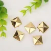 100 stuks vierkante piramide-spijkers, messingmateriaal, Productafbeelding-voorbeeld 6