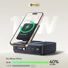 A smartphone is shown charging wirelessly on a multi-port charging station. Anteprima dell’immagine prodotto