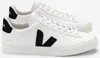 A pair of white VEJA sneakers with black accents. Produktbild-Vorschau