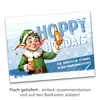 An illustration of a Christmas elf holding a beer bottle and a glass of beer, with text related to holidays and beer. Produktbild-Vorschau