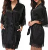 Satin-Bademantel für Damen - Spitzen-Set - Damenunterwäsche Produktbild-Vorschau 1