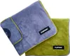 Two folded towels, one gray and one green, are placed on a white background. Anteprima dell’immagine prodotto