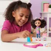 Gabby's Dollhouse Delux Panenka S Doplňky K Tvoření Náhled obrázku produktu 15