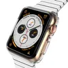 A close-up shot of a gold Apple Watch with a transparent protective case and a metal band. Anteprima dell’immagine prodotto
