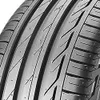 A close-up view of a tire tread pattern. Podgląd zdjęcia produktu