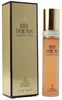 White Diamonds Parfum von Elizabeth Taylor in goldener Flasche mit Zierband aus Kristallen, neben passender goldfarbener Verpackung. Náhľad obrázku produktu
