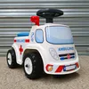 Auto ambulanza a pedali Falk con clacson – A partire da 1 Anteprima dell’immagine prodotto 14