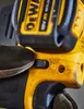 DeWALT DCM200N-XJ Tischschleifmaschine Produktbild-Vorschau 10