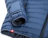 Detailaufnahme der blauen Insulationsjacke "TSUNAMI ECO Men" von Ocun; Fokus auf den Ärmel und den Reißverschluss. Podgląd zdjęcia produktu