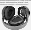 A pair of headphones with one ear cup detached, showing the internal components and the ear cushion. Podgląd zdjęcia produktu