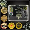 A collage of an olive oil tin and various award badges, set against a black background with olive branches. Produktbild-Vorschau
