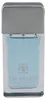 Flakon des Herrendufts Trussardi Blue Land mit hellblauer Flüssigkeit, rechteckiger Glasflasche und großem silbernem Verschluss. Anteprima dell’immagine prodotto