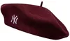 New Era Script Beret New York Yankees Baskenmütze bordeaux Produktbild-Vorschau 1