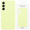 A Samsung silicone phone case in lime green is shown next to its packaging. Produktbild-Vorschau