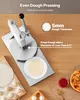 A dough pressing machine is shown on a wooden table, with a pizza and sauce in the background. Voir les images du produit
