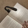 Kikkerland Rechargeable Clip Book Light Black Produktbild-Vorschau 5