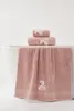Kinderhandtuch 100% Baumwolle 30x50 cm - Puder, bestickter Produktbild-Vorschau 3