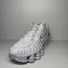 A single Nike Shox TL sneaker is displayed against a plain background. Anteprima dell’immagine prodotto