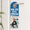 Bitte im Sitzen pinkeln Türhänger 10er Set im Comic-Stil in Produktbild-Vorschau 5