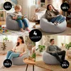 A collage of four images showing different people using Lumaland beanbag chairs in various sizes and settings. Voir les images du produit