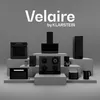 A collection of kitchen appliances displayed on tiered platforms against a plain background. Voir les images du produit
