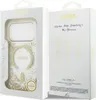The image shows the front and side packaging of a Guess iPhone case. The front shows the case inside a clear window, and the side has handwritten text and brand logos. Voir les images du produit